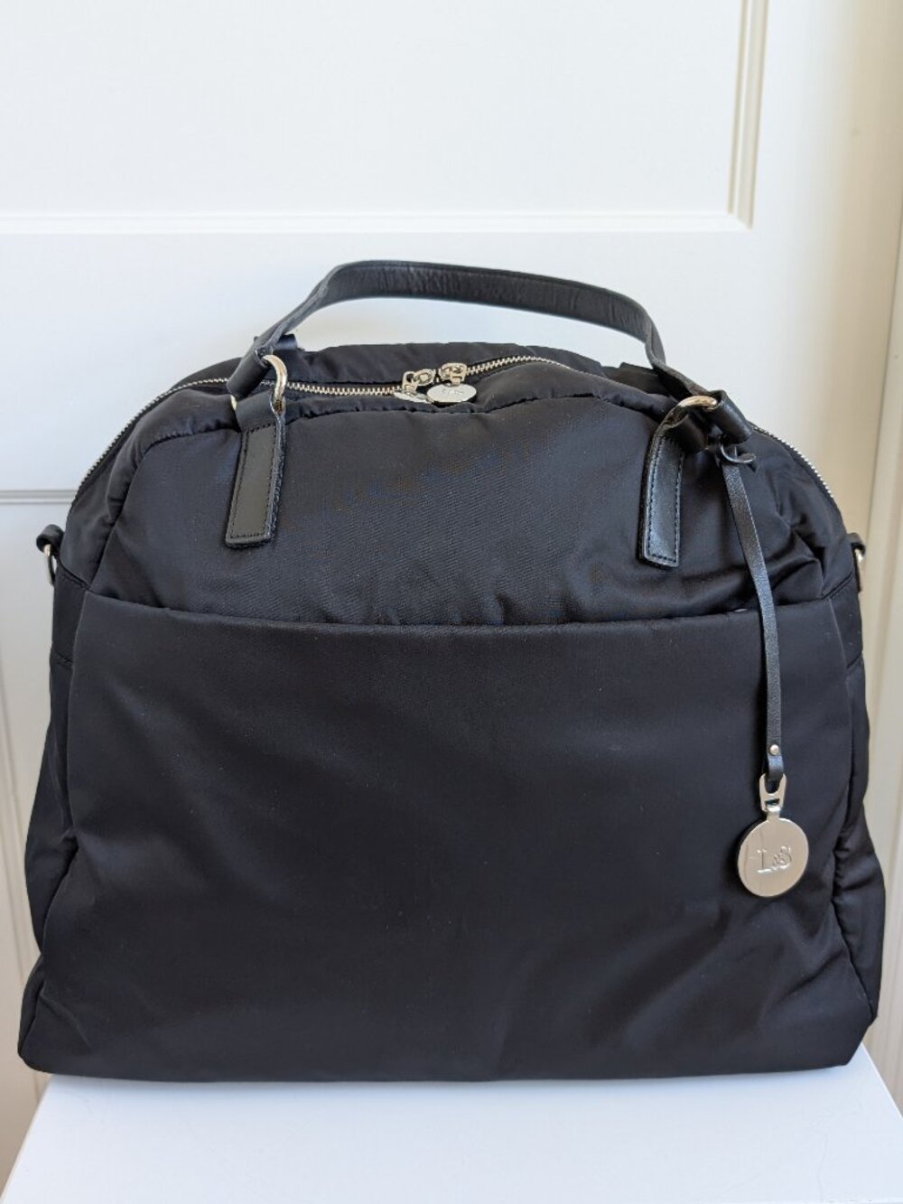 Authentic Lo & Sons The O.G. 2 Medium Overnight/Travel Tote Bag - black/silver